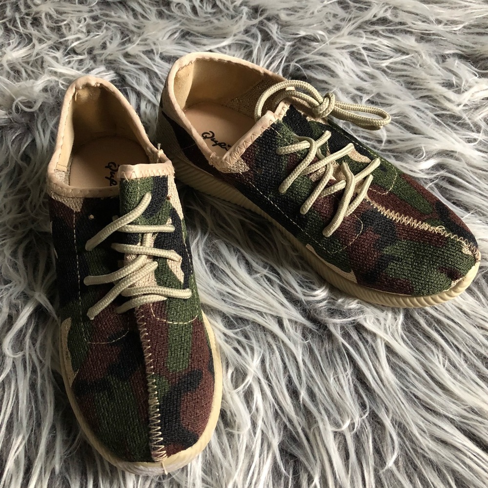 NWOT Qupid Camouflage Slip On Sneakers - Picture 1 of 5